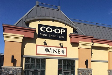 Image of Quarry Park Wine Spirits Beer store in Calgary, Alberta.